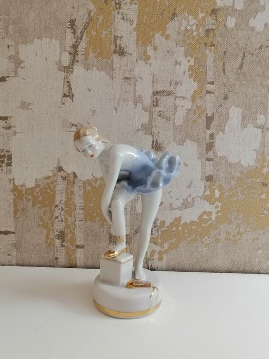 Figurka porcelanowa ZSRR Lomonosow Dulevo Vintage