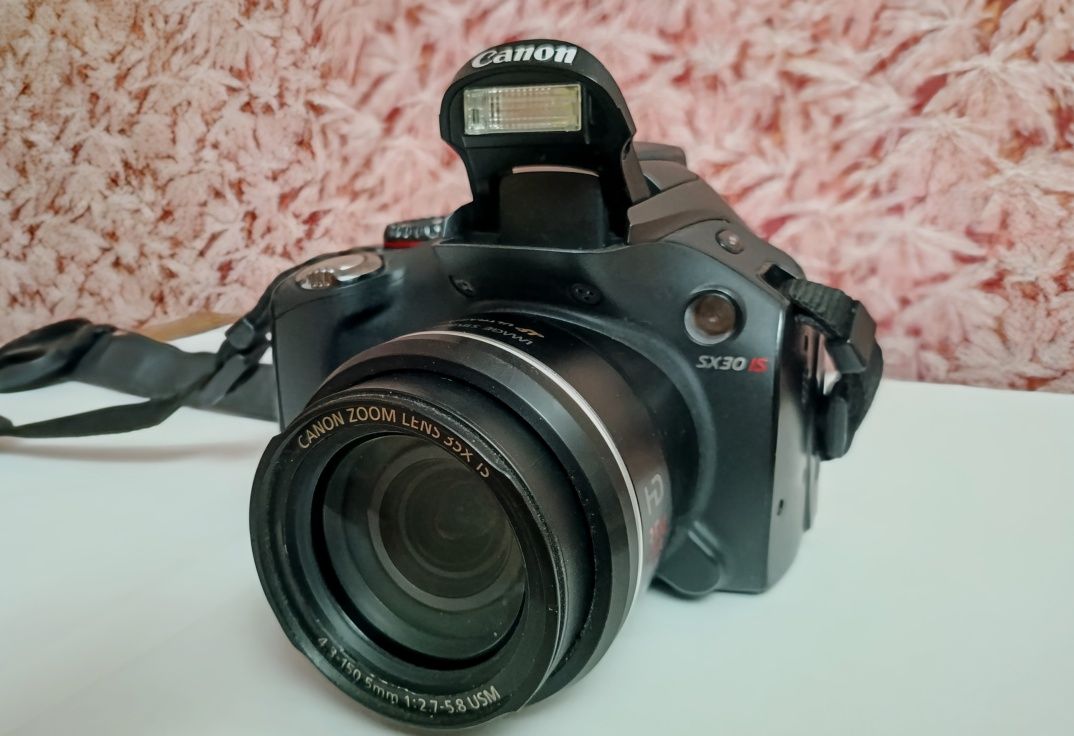 Фотоапарат Canon PowerShot SX30 IS