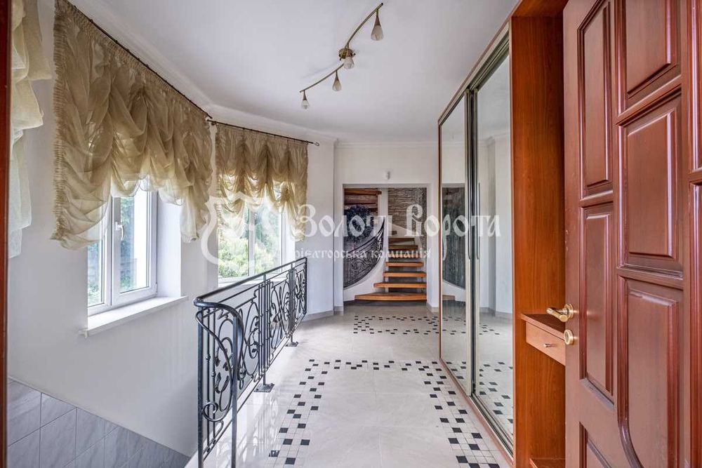 Будинок, 3 пов. 17 соток. Євроремонт. Гавронщина, Бучанський район