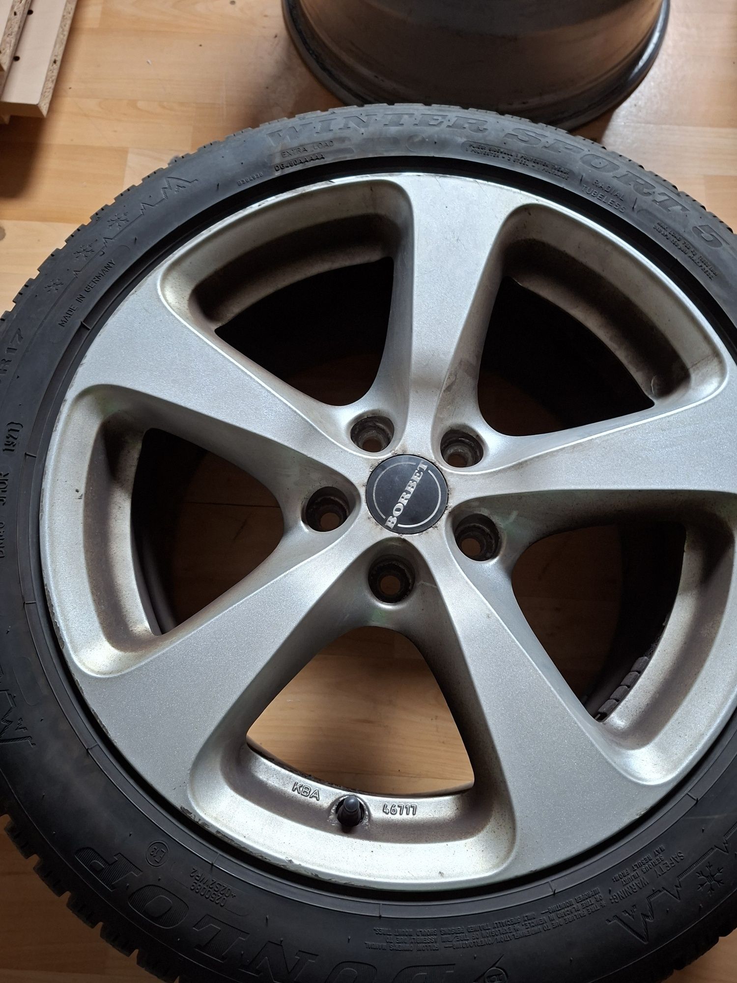 Borbet Alufelgi 17 cali 5x112 Audi VW Skoda + opony
