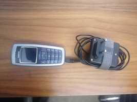 Telemóvel Nokia com carregador. A funcionar normal