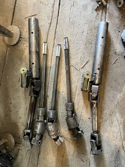 Рульовий кардан вал Volskwagen Passat B5 Golf Bora Skoda