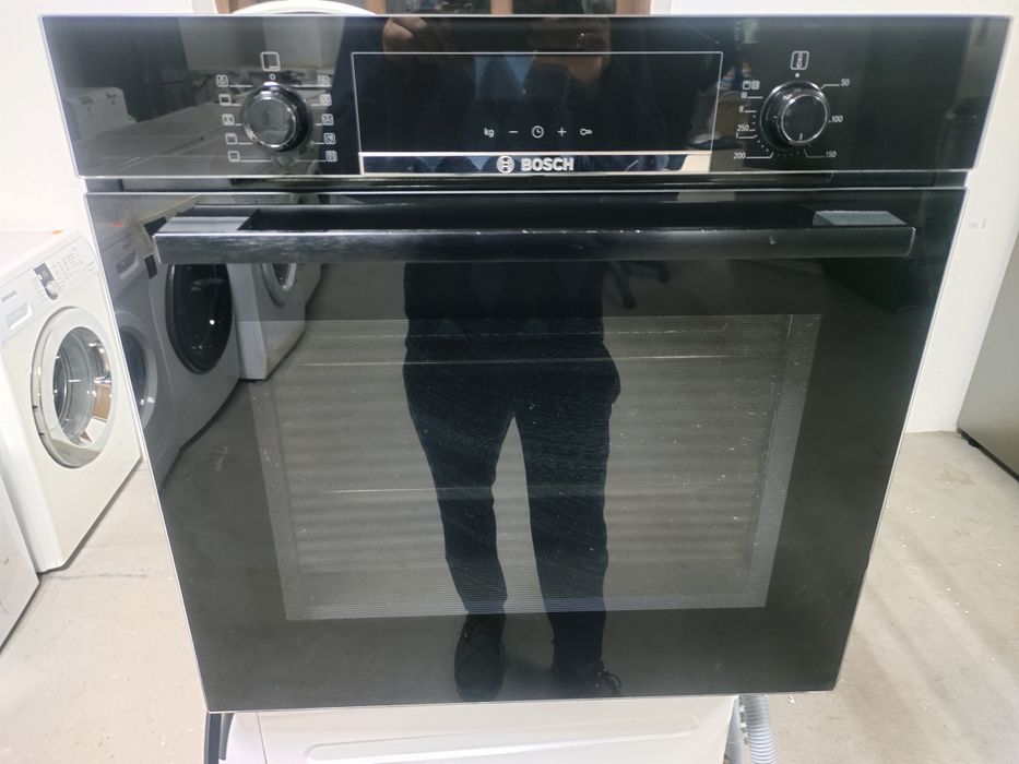 Духовка BOSCH, чорне скло. Духовка під вмонтування. Відмінний стан