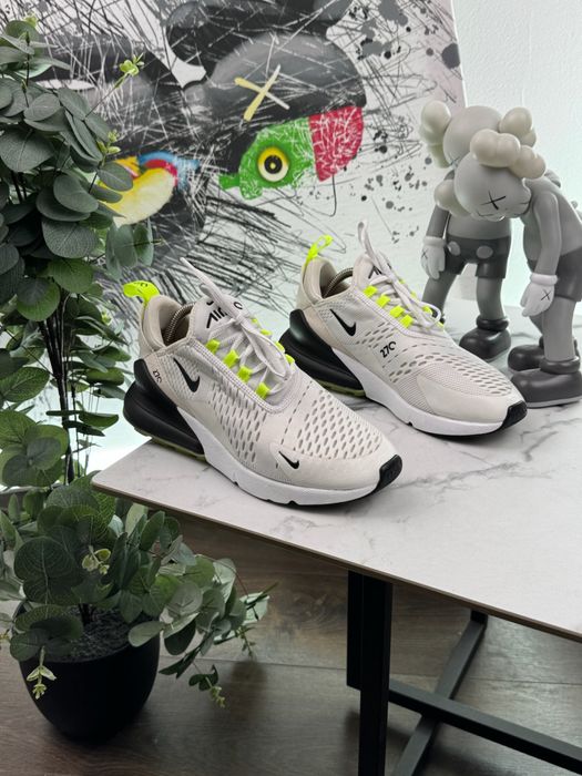 Кросівки Nike Air Max 270 40 розмір Е6675
