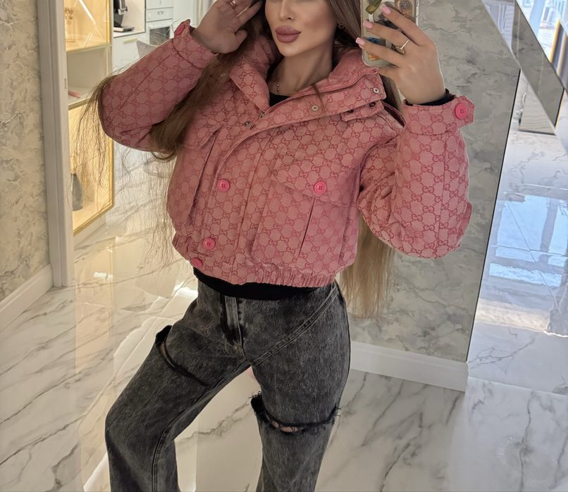 Розовая курточка куртка бюкс бренд