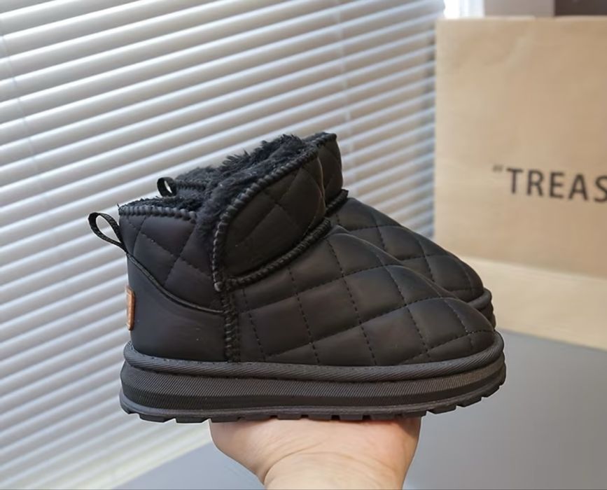 Продам нові дитячі угги 26 р (16,5 см)