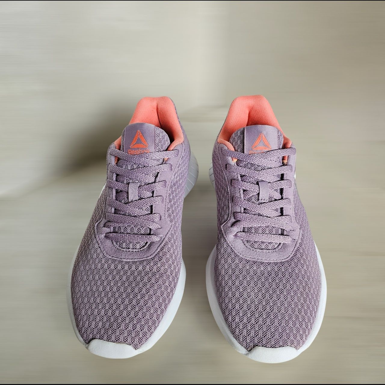 Женские кроссовки "Reebok"  DV 4876