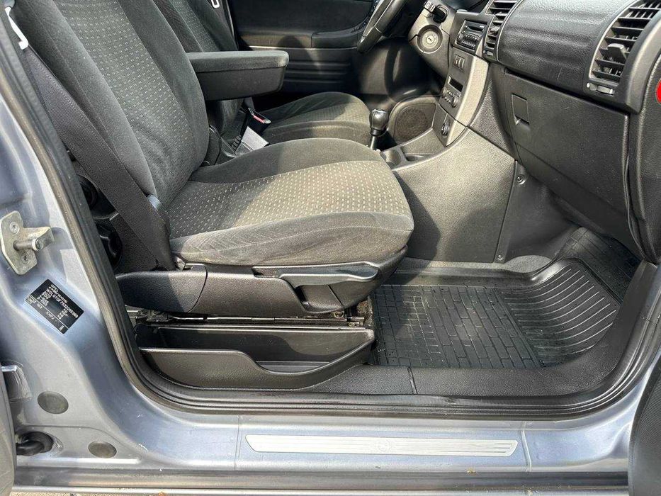 Opel Zafira 2.0 дизель 7 місць ( опель зафіра ) 2003р