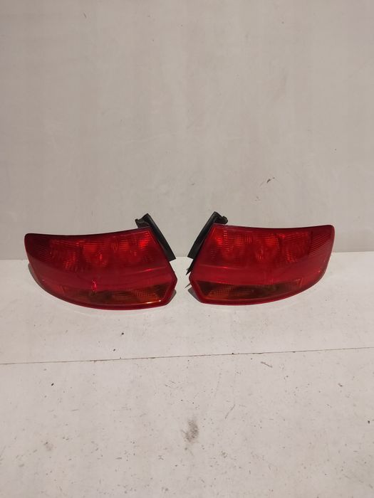 Audi a3 8p 5D 5 drzwi sportback prawa lewa tylna lampa prawy lewy tył