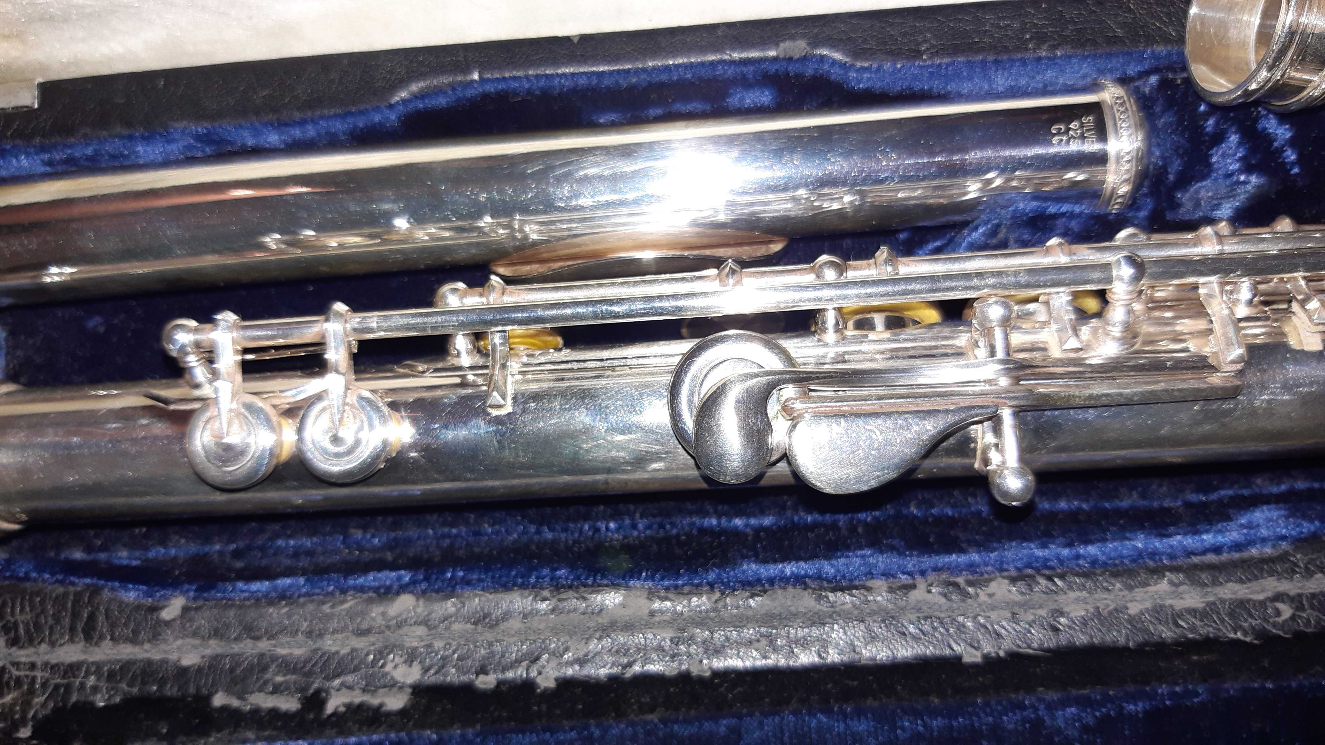 Flauta Transversal Yamaha YFL  814 Japan (prata pura)