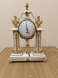 Zegar francuski kominkowy okres Ludwik XVI -XVIII wiek marmur brąz