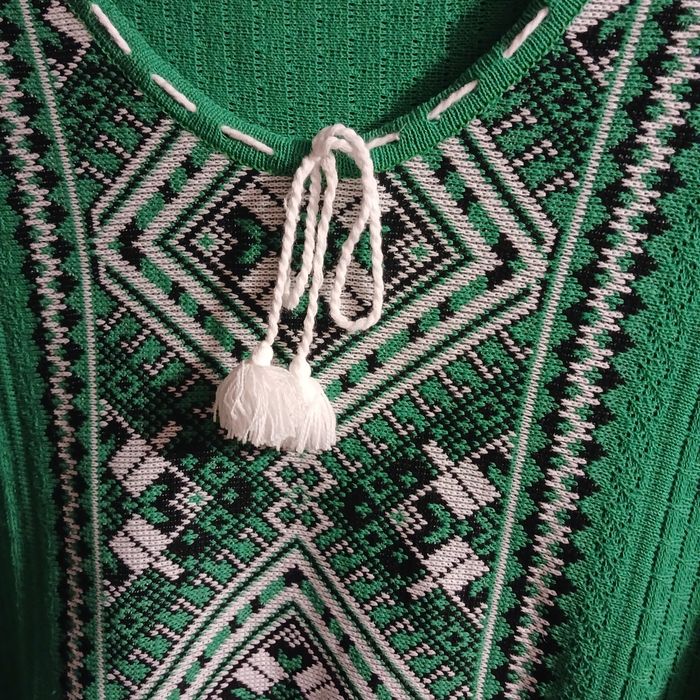 Комплект плаття та накидка  вишиванка дуже дешево