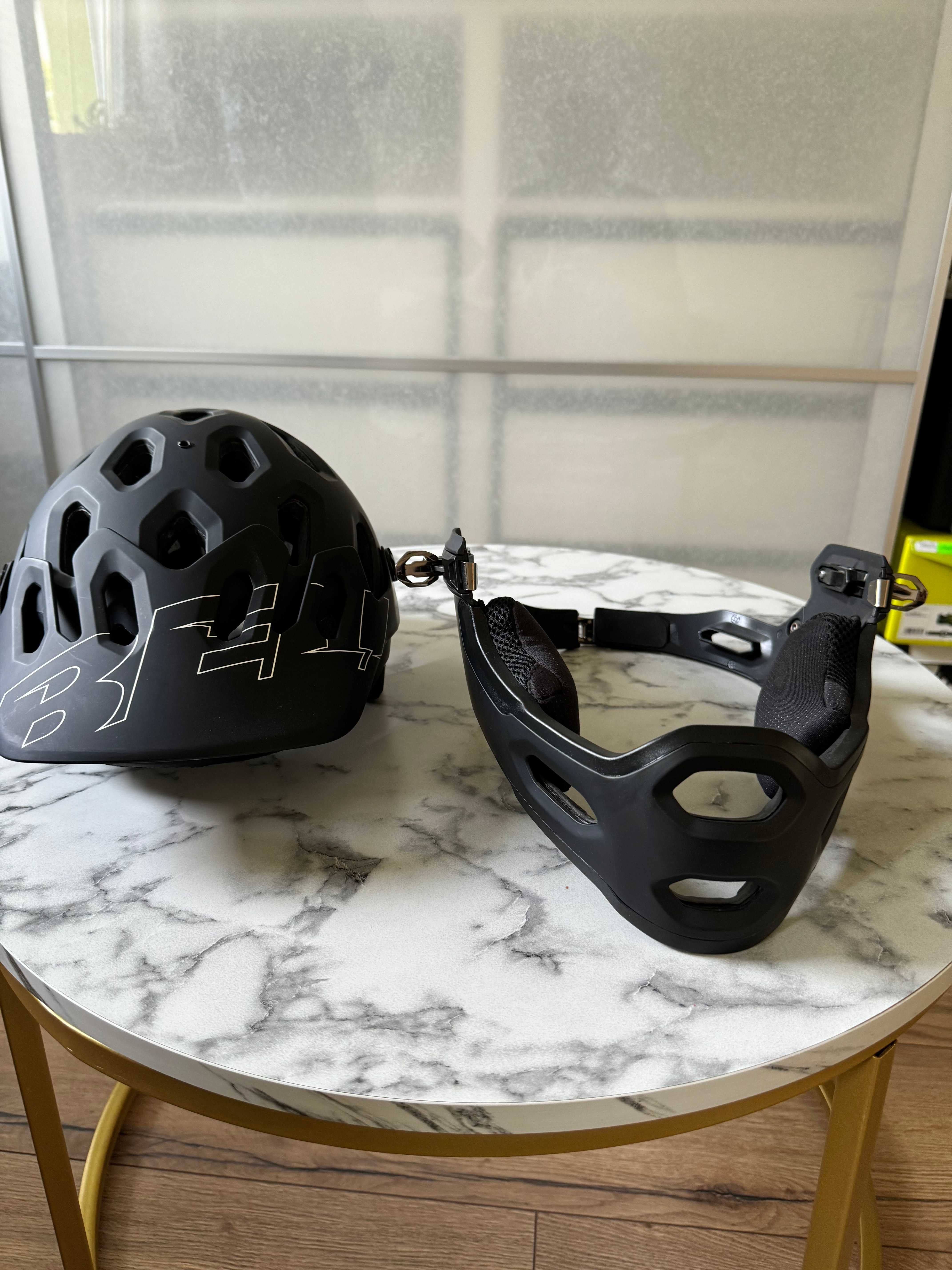 Kask Bell SUPER 3R  Stan idealny