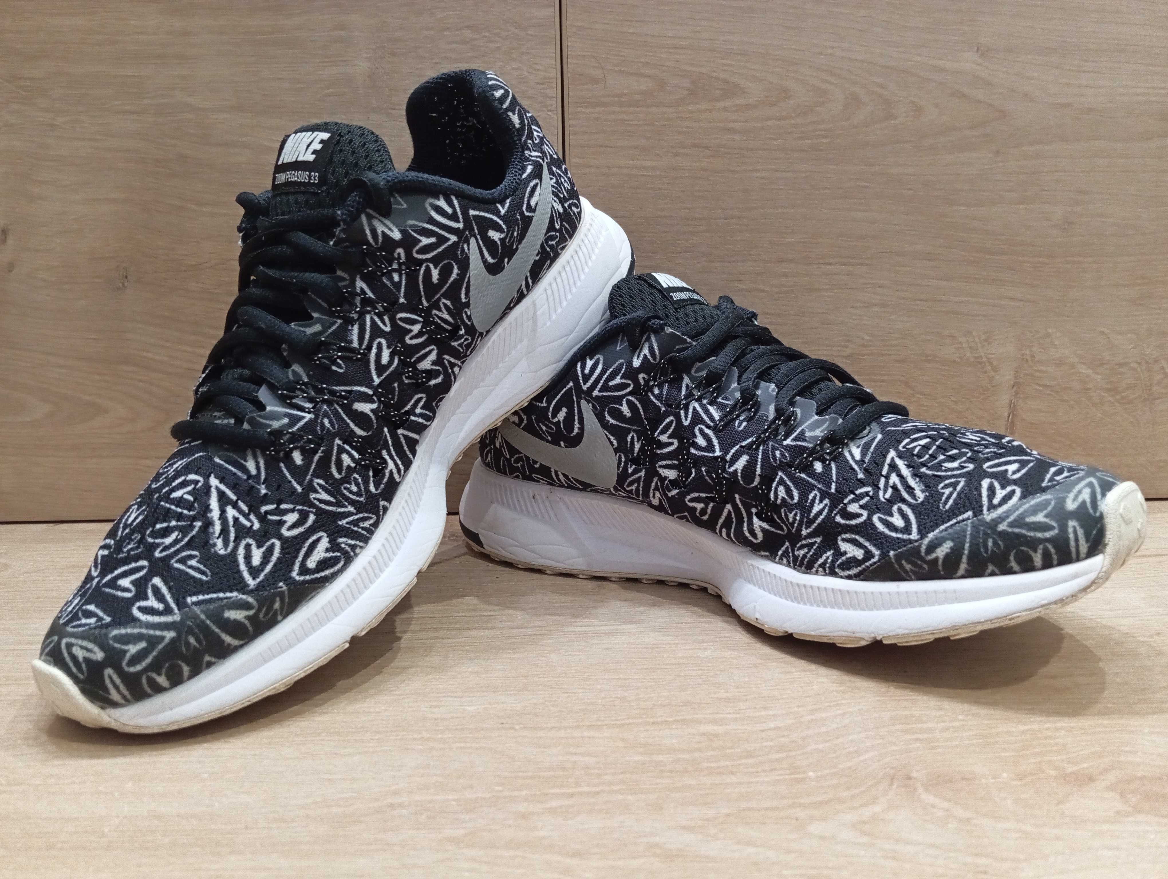 Nike
Air Zoom Pegasus 33 Damskie Buty Sportowe do biegania Rozm. 38,5