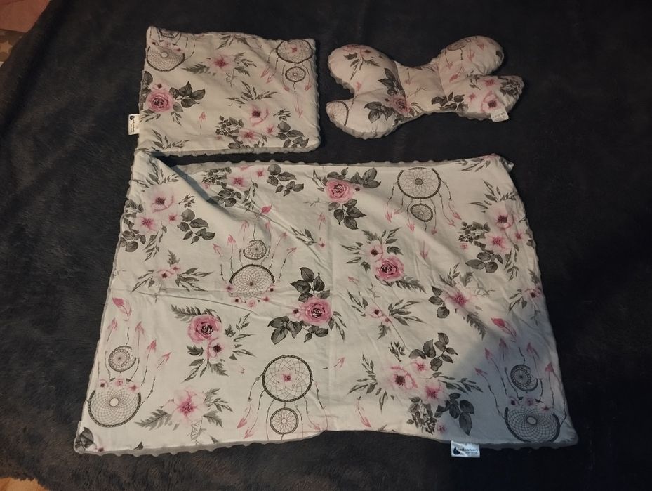 Komplet do wózka lub łóżeczka