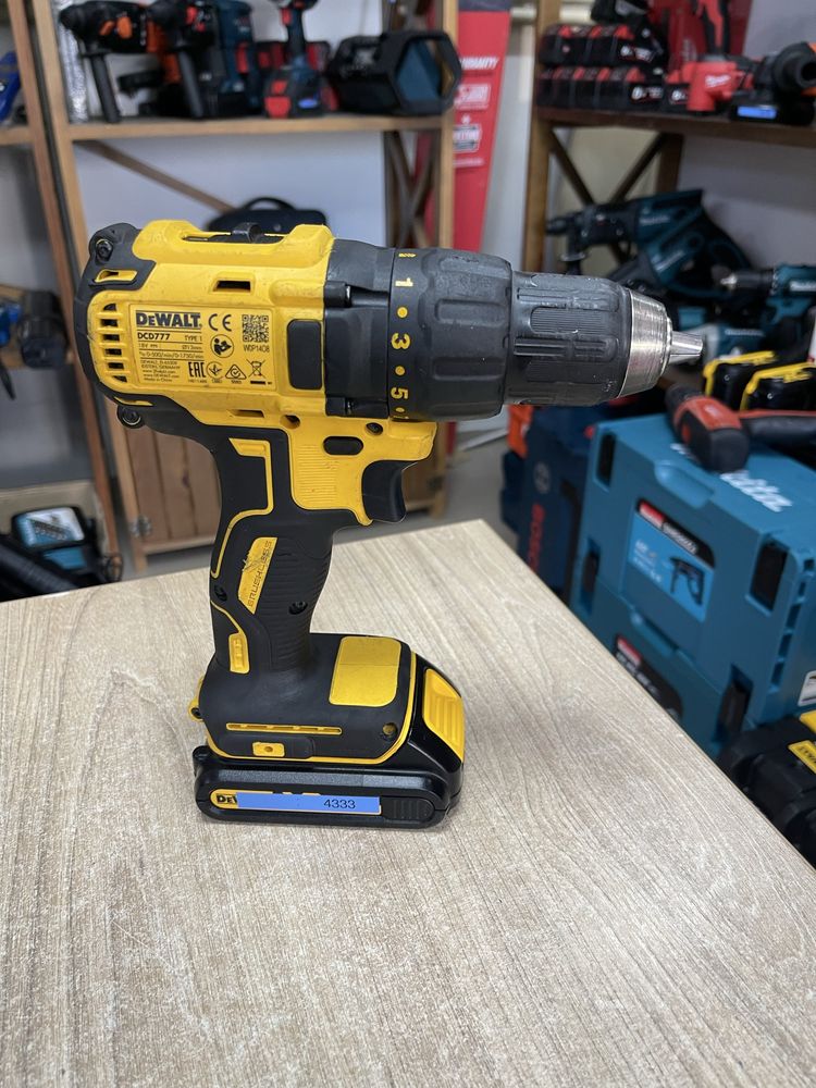 DeWalt DCD777 / вживаний акумуляторний шуруповерт Девольт