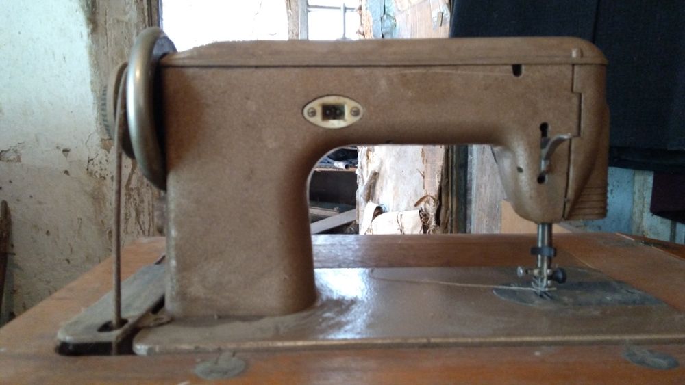 Продам швейную машинку Подольск