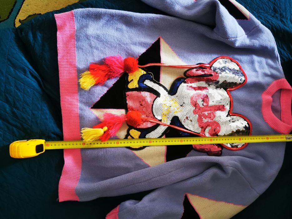 Sweterek damski Disney Miki mouse cekiny pompony