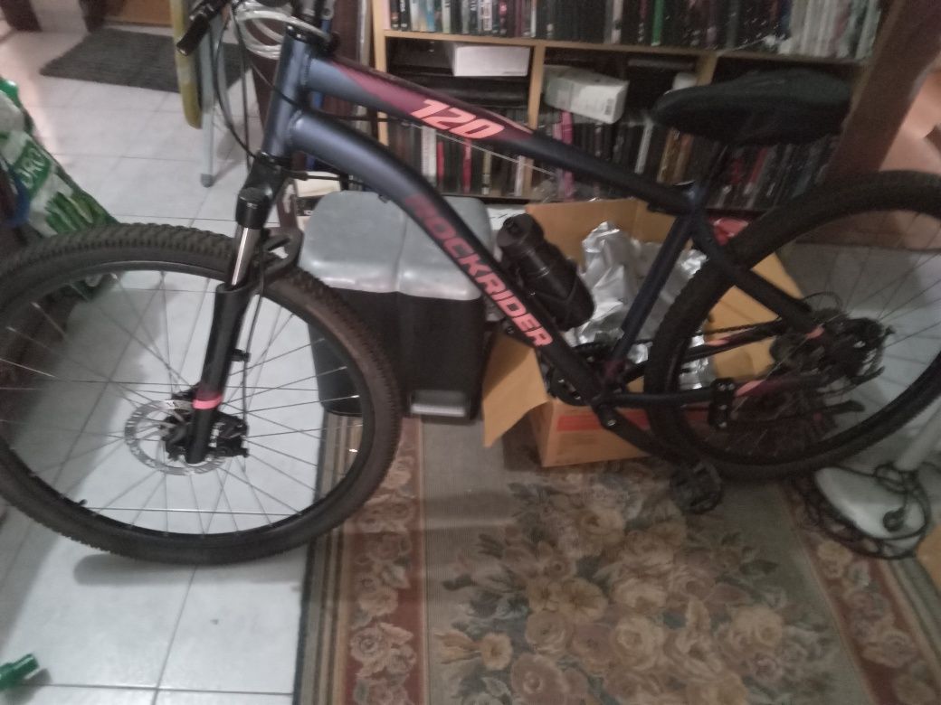 Bicicleta rockrider nova