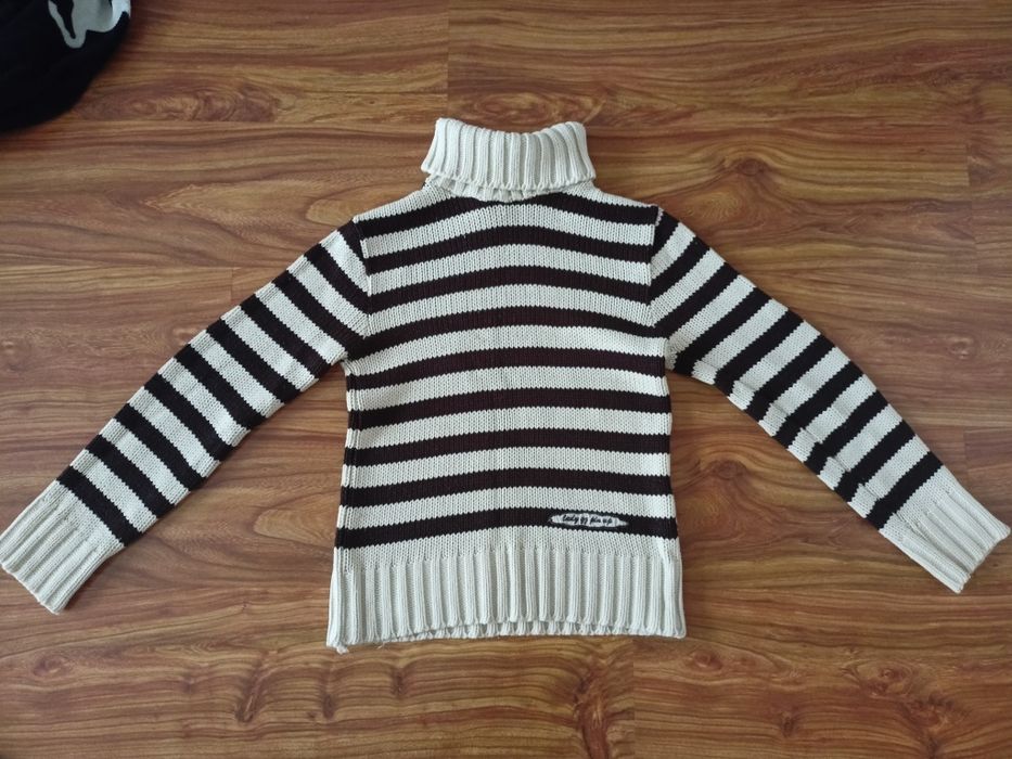 Golf swetrowy . Stan bdb. 36 (S).