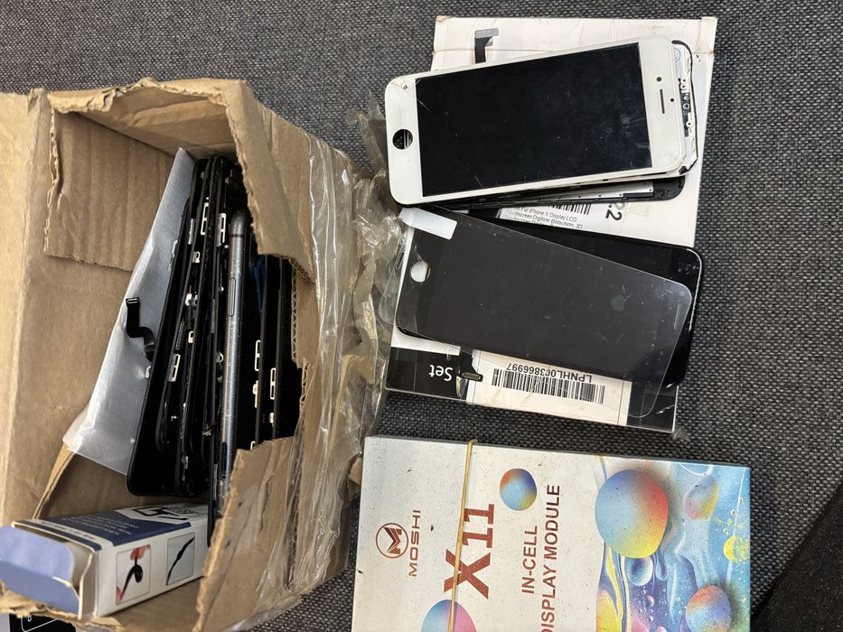 Wyswietlacze lcd iphone rozne