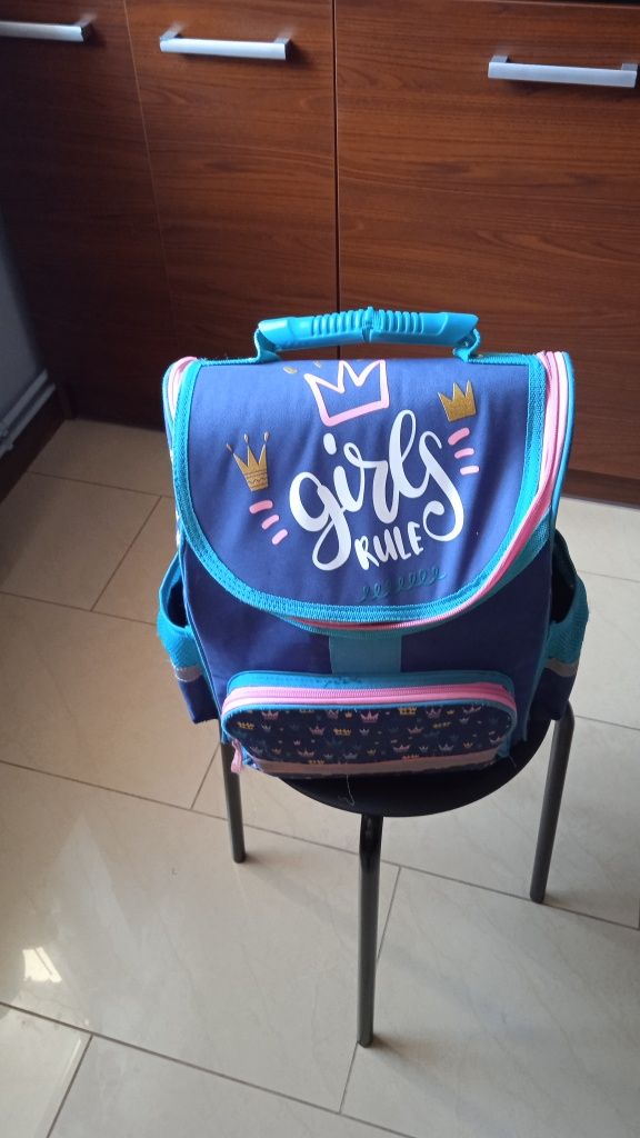Tornister plecak  szkolny dla dziewczynki