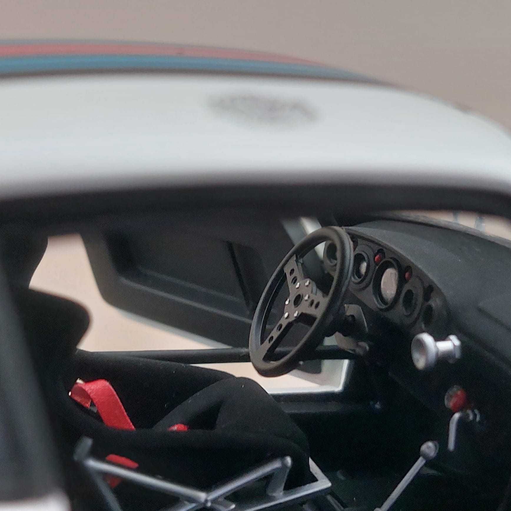 Miniatura Porsche 935 Turbo #3 Martini Racing 6H Dijon 1976 EXOTO 1:18