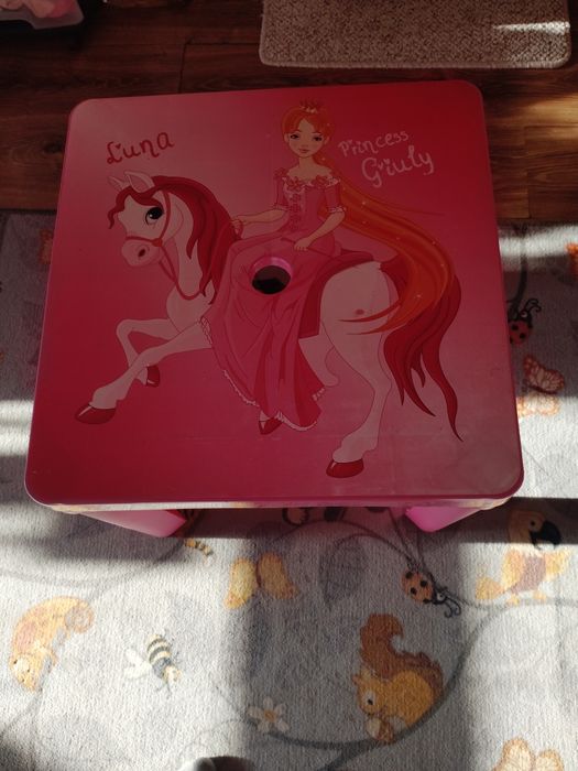 Stolik dla dziecka składany