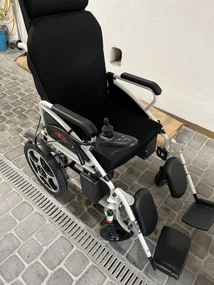Wózek inwalidzki elektryczny