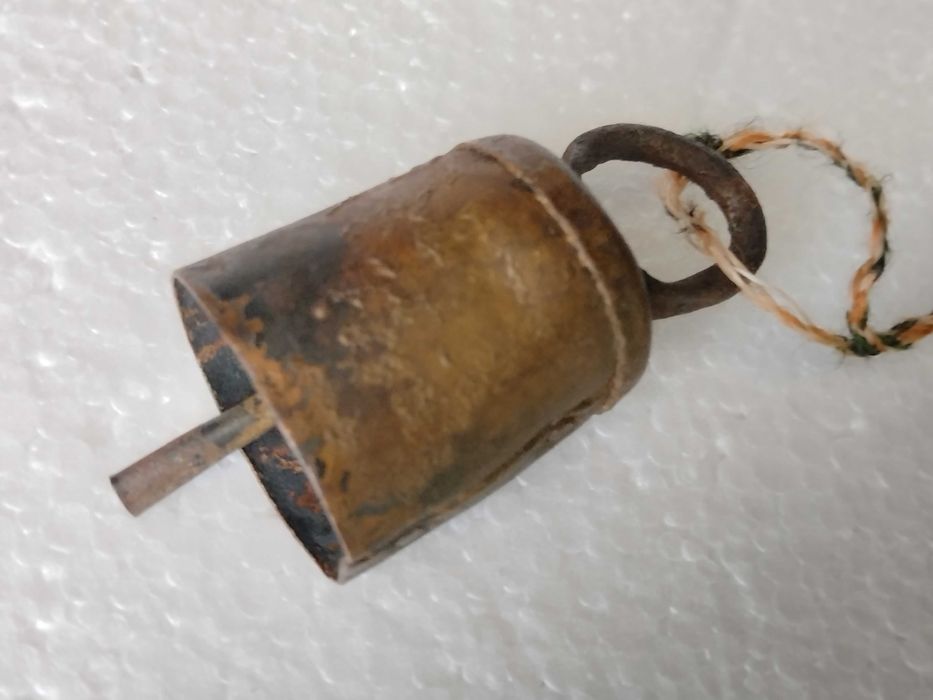 Dzwoneczek pasterski metalowy