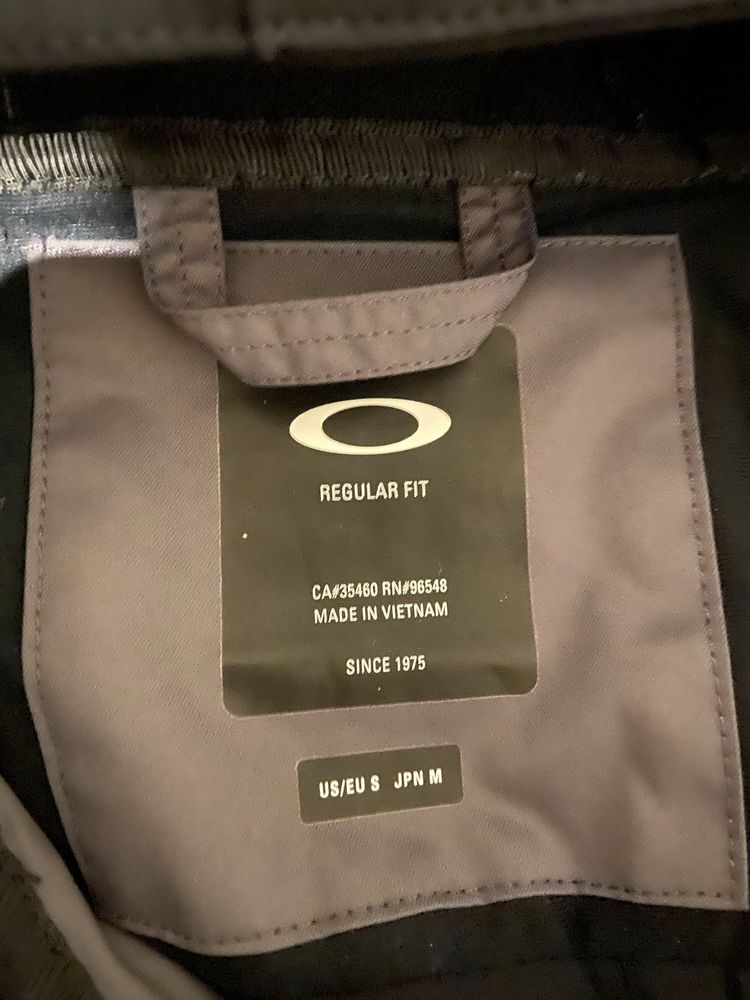 Kurtka narciarska oakley + spodnie narciarskie oakley ( zestaw )