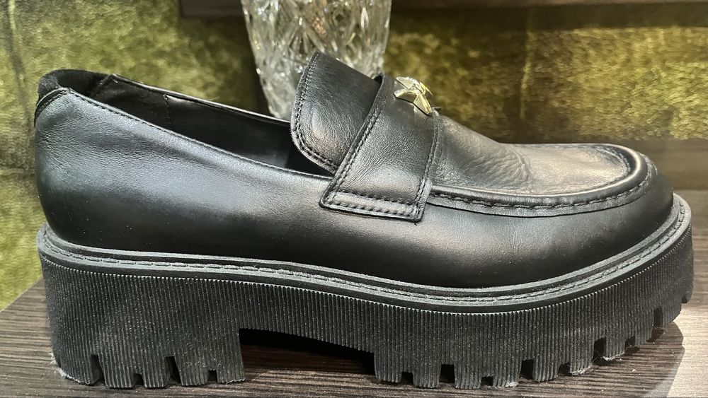 Лофери італійського бренду