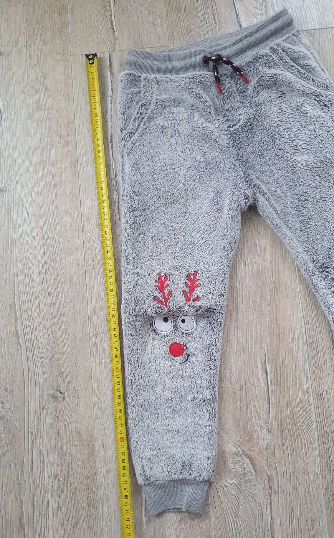Spodnie świąteczne renifer spodenki ciepłe 122
