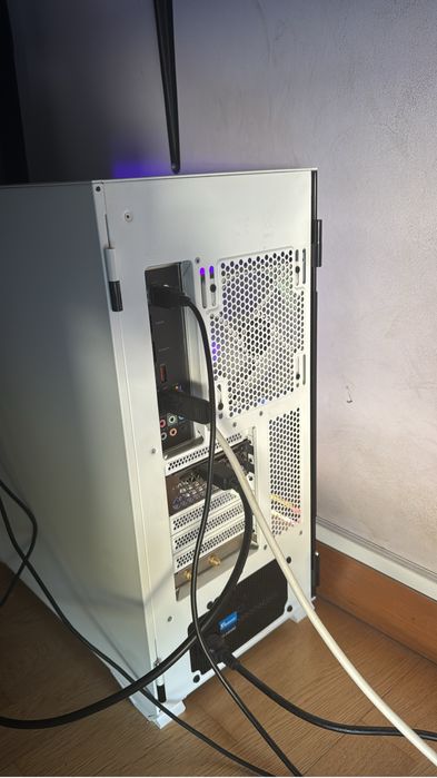 Pc gaming com Nvidia Geforce 3070 e I7 de decima geracao.