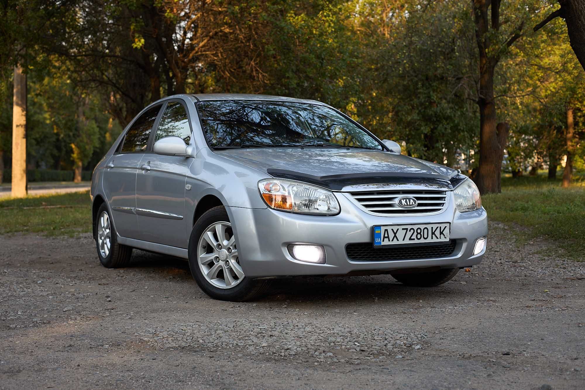Kia Cerato 2007 2.0 MT 143 к.с EX