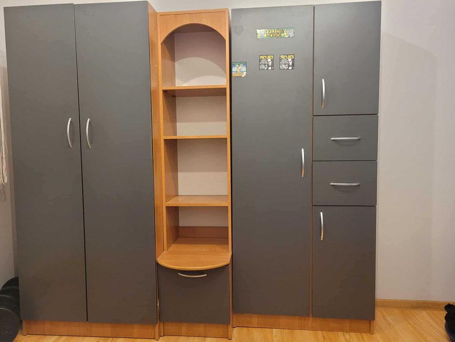 Meble do pokoju dziecięcego (młodzieżowego)