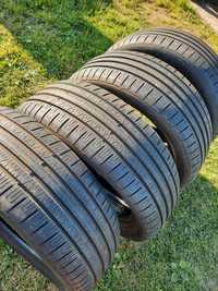 Komplet opon osobowych 215/50R19 Goodyear 2022r