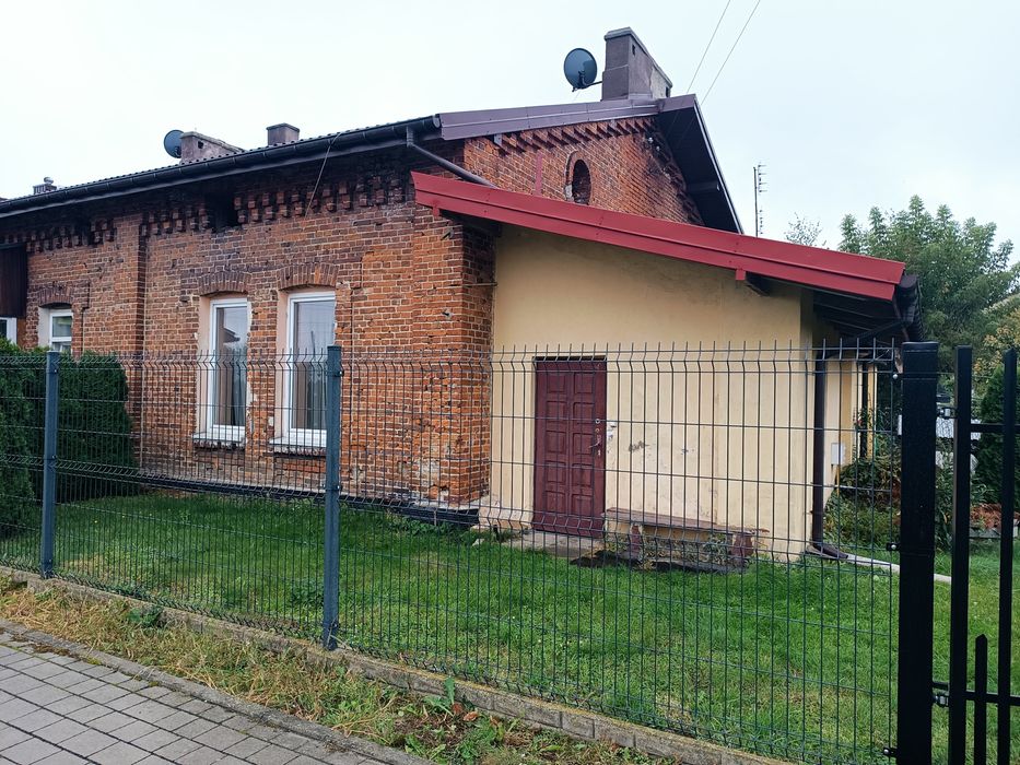 Dom z działką na sprzedaż