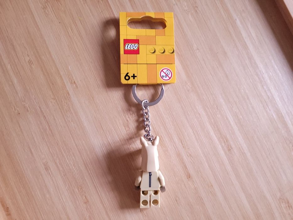 Lego brelok lama kobieta w stroju lamy