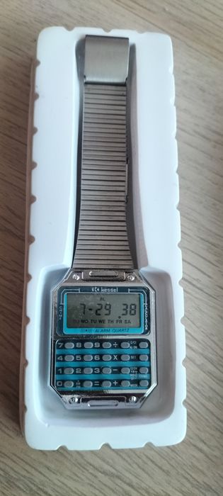 Zegarek z kalkulatorem Kessel