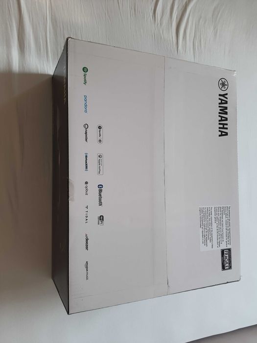 Yamaha MusicCast gramofon VINYL 500 czarny, fabrycznie zapakowany.