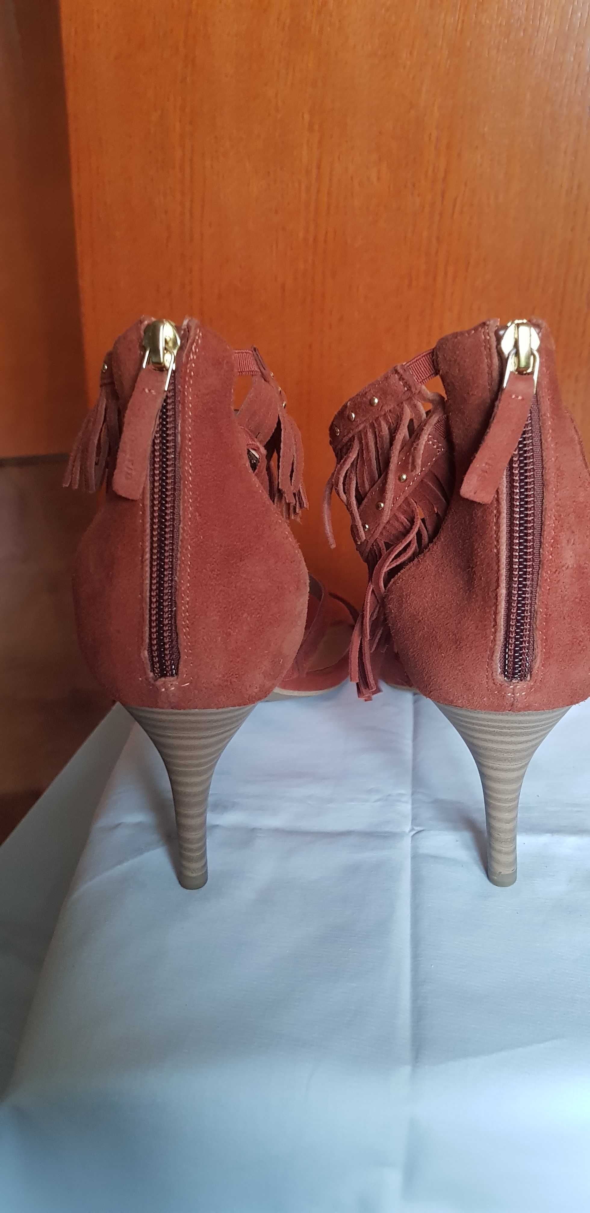 Sandały brązowe skórzane TAMARIS rozmiar 40