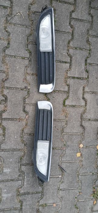 Opel Insignia A halogeny światła przeciwmgielne lewy prawy chrom