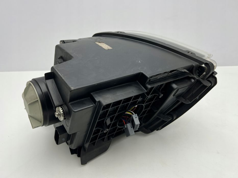 levc tx vn5 vista london taxi lampa przednia prawa przód 2017-