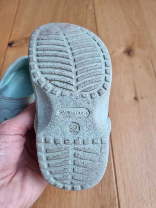 Klapki r.22 dziewczynka Arielka