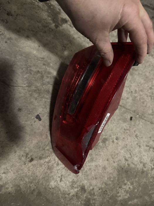 Задній левий стопфонарь ауді А4 В8
