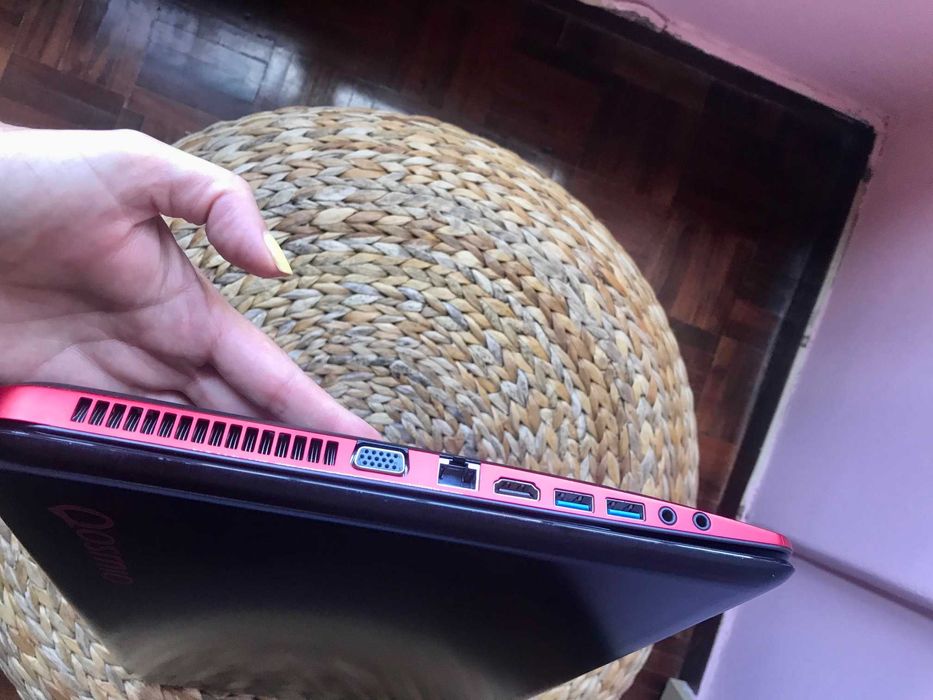 Como Novo • Toshiba Qosmio X70-B-10T | i7 • 16GB RAM • GTX 770M • 1 TB