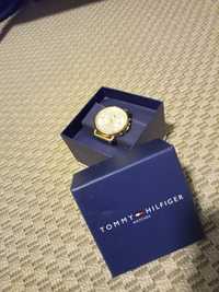 Pozłacany zegarek damski Tommy Hilfiger