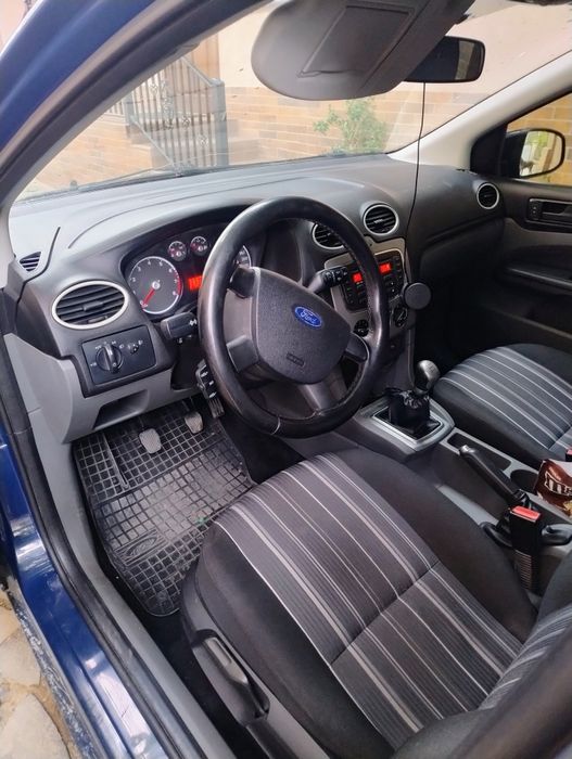 Продаю авто Форд Фокус.