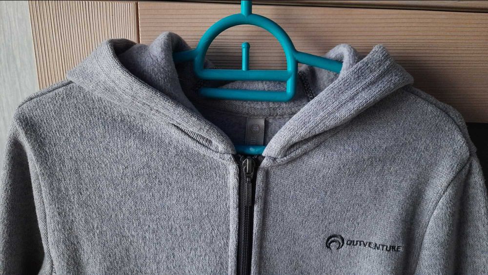 Нова тепла толстовка outventure р.44 S
